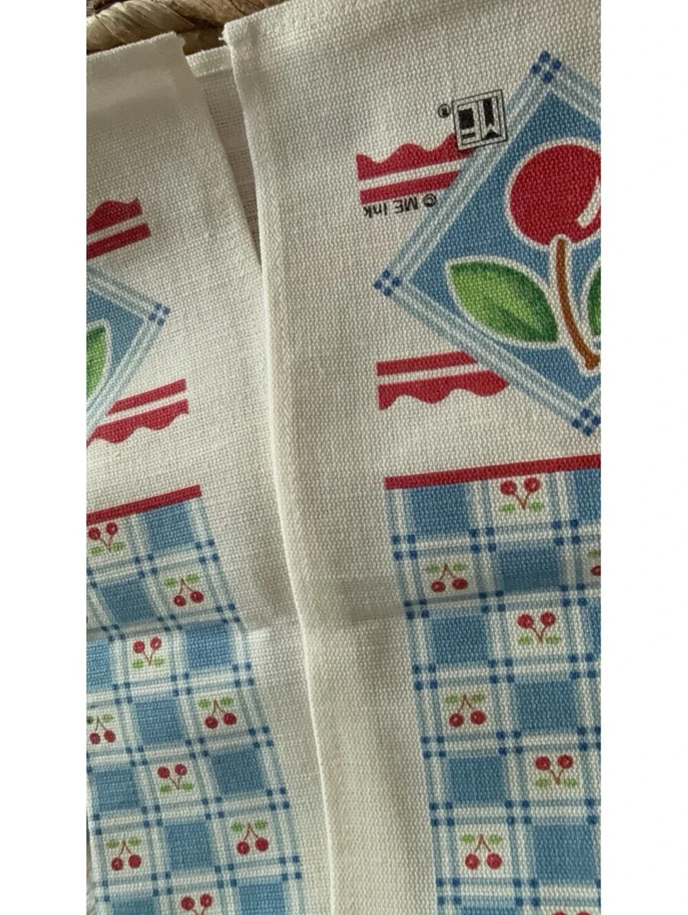 Kitchen Towel And Potholder Set NEW Cherries